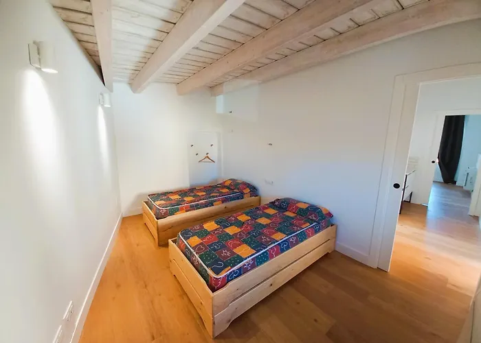 Casa Groga *