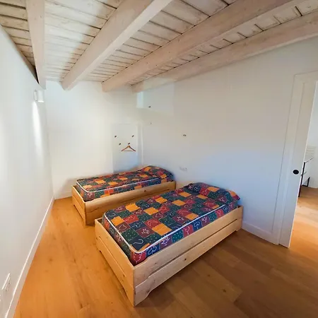 Casa Groga *